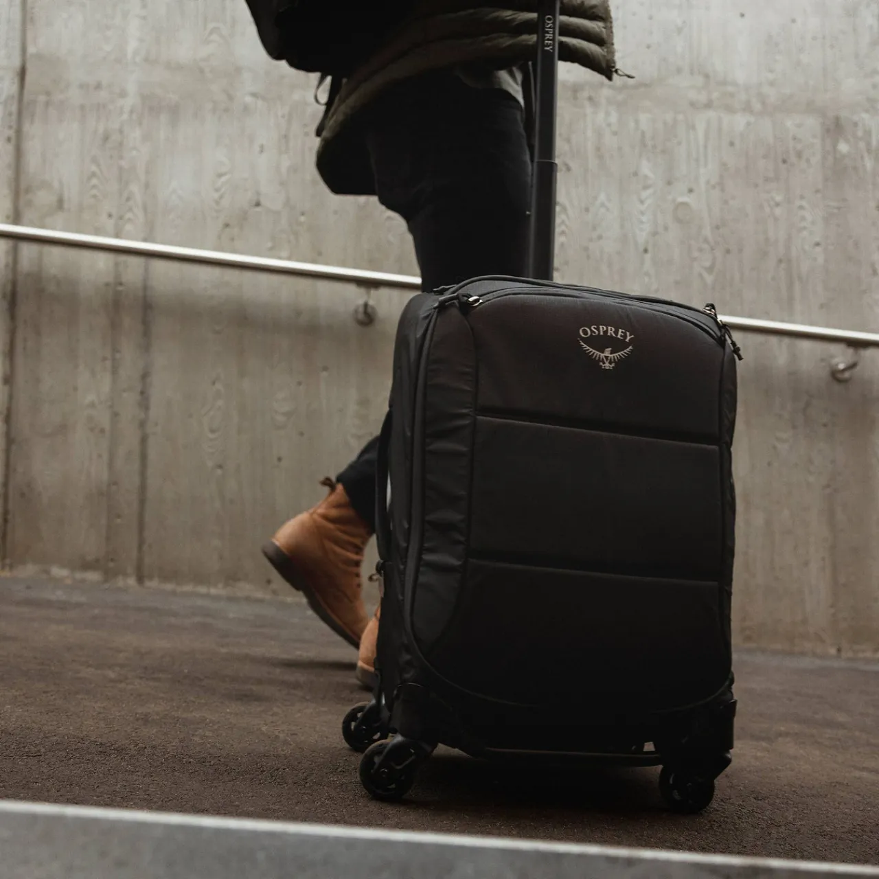 Discount Ozone 4-Wheel Carry-On 38L Luggage