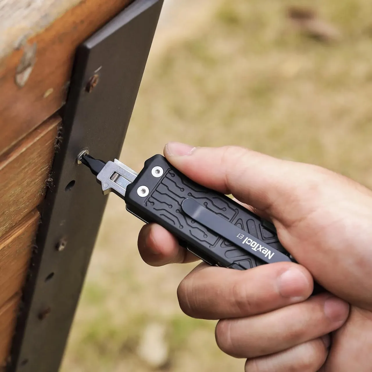 New Pocket Tool E1 Pocket Knives & Tools