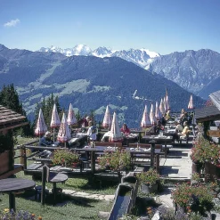 New Trekking Chamonix to Zermatt 2024 Maps, Guides & Compasses