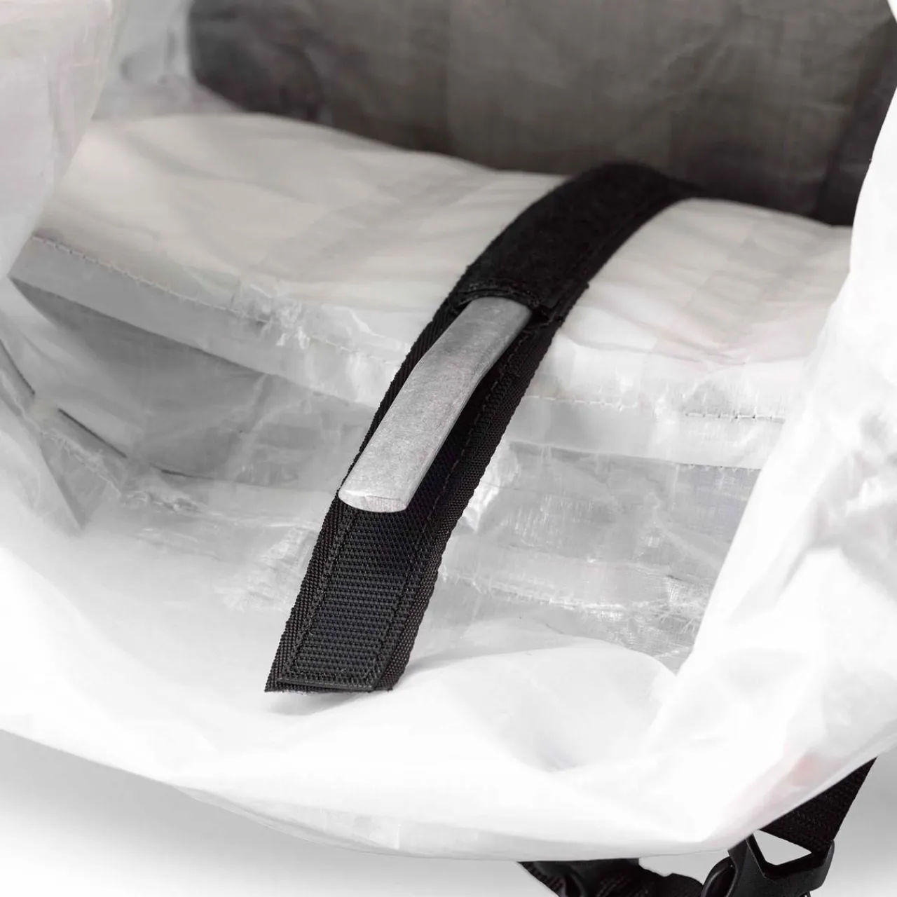 Online Unbound 40 Rucksack - White DCH50 Backpacking Rucksacks